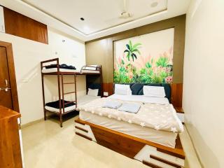 Maheshwar's Stay - 0