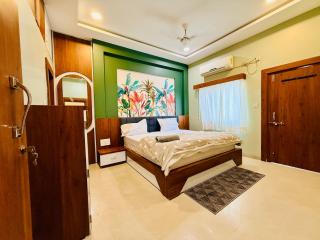 Maheshwar's Stay - 6