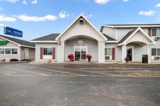 Baymont by Wyndham Marinette - 8