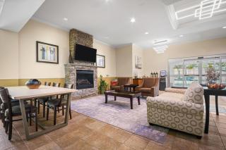 La Quinta by Wyndham Stonington-Mystic Area - 7