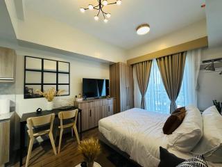 Grand Residences Condotel with Balcony - 3