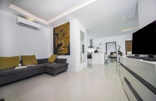 Villa with private pool in Kamala - 0