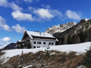 Casina Alpina sugli impianti Passo S Pellegrino - 0