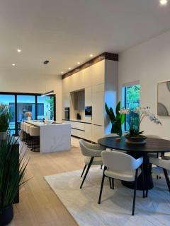 Luxury Miami Oasis with Heated Pool and BBQ Grill - 8