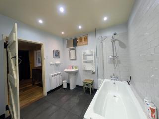 Lower Rudloe Farm - 2