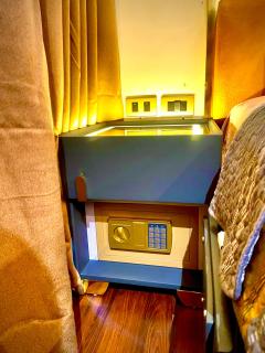 Opulent Condo Knightsbridge Residences - 4
