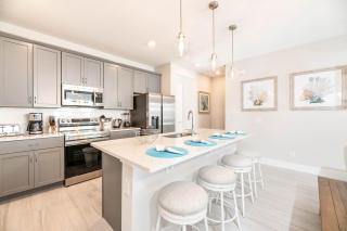 ET013 - Coastal Townhouse with Themed Bedroom at Reunion - 3