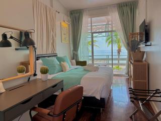 Pool Beach BBQ KitchenLiving&Tub NightMarket - 3