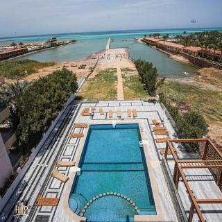 Modern Studio with Pool and Private Beach Access - 4