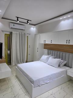 Modern Studio with Pool and Private Beach Access - 2