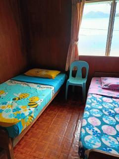 Bulan And Daud Homestay - 4