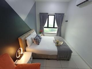 Belle Vue Infinity Suites l The Horizon Ipoh l by Grab A Stay l 1-8pax - 3