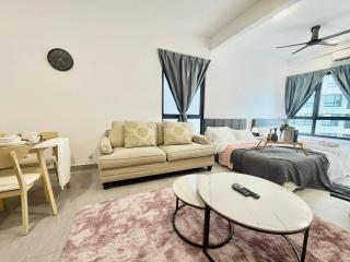 RE sunsuria 1-6Pax Setia City Mall SCCC home 4bed - 0