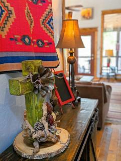 Retreat, Relax, Recharge - Fireplace & Hot Tub - 8