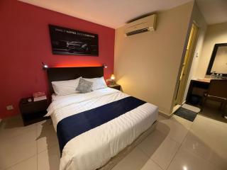 Hotel Crystal Villa - 7