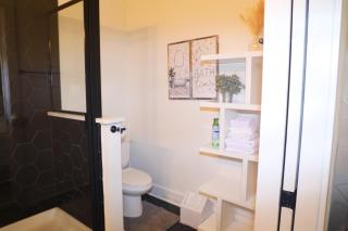 Studio Apartment in Midtown! - 8