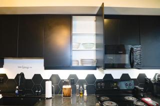 Studio Apartment in Midtown! - 4