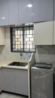 Stylish City Retreat Modern Urban Escape - 1