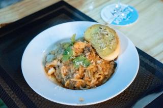 Sun Hostel and Restaurant Kampot - 7