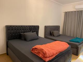 Sea view apartment 10 , in city center front of the sea F 10 - 8