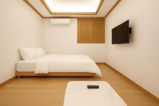 신림 유호텔 Seoul Sillim U Hotel - 고양이와 보드게임이 있는 힐링 숙소 - 0