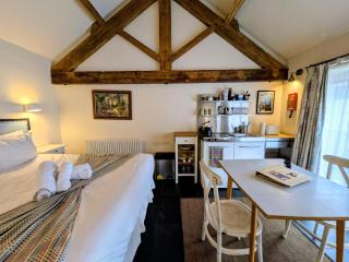 Lower Rudloe Farm - 2