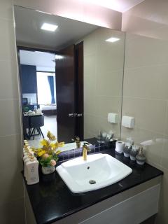 The Kris Cozy 2-Bedrooms Apartment - 7