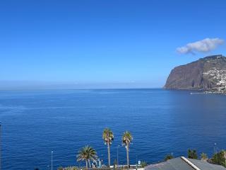 Ocean Sea View Apartment - 8