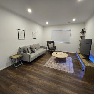 Premium 4BR Home Near Nature & Shops - 7