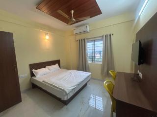 Hotel O SRS COMFORTS - 1