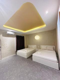 Tommy Home in Central City 137 - 3