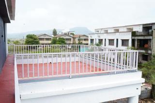 ll EMPYREAN STAY ll FLAGSHIP INN ll DOUBLE ROOM ll - 2