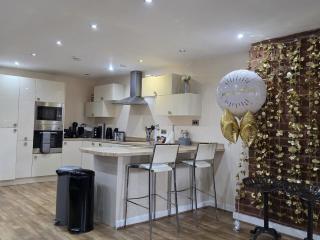 Contractor Bookers Liverpool City Centre - 3