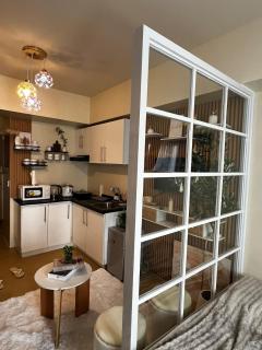 Avida Towers Abreeza-Midcentury Modern Studio - 1