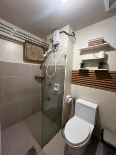 Avida Towers Abreeza-Midcentury Modern Studio - 6