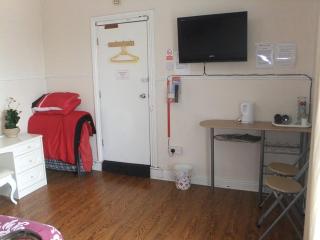 Heavenly Nights Guest House - 1