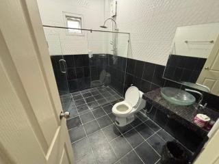 Gmob Pool Villa Resort - 6