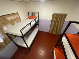 Kuma Surf Camp Hostel - 5