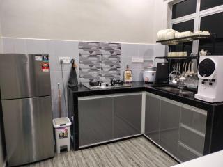 Teratak Nu'aiman With Pool - 1