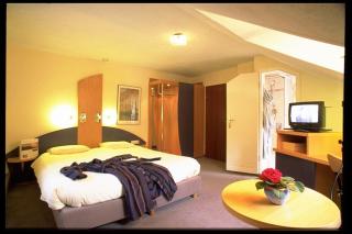 LOGIS DES CHEVALIERS & ROCK SPA WELLNESS Esch sur Sure - 1