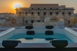 La Dimora di San Nicola Ortigia Boutique Apartments - Terrace & Jacuzzi Access - 8