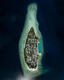 Kirulhiya Omadhoo - Live the Island Dream - 0