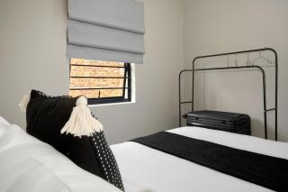 3 Bedroom Montecasino House - 5