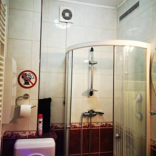 Fortress Twin Room - 4