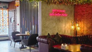 HOTEL OAK PLAZA - 1KM Connaught Place - 4