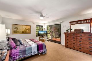 Spacious Riverfront home - 8