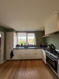 Prachtige, lichte condo met balkon - 8