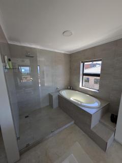 JBay Seaview House - 6