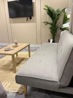 استديوهات أُنس بطابع بوهيمي - 3