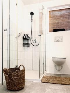 Uriges Apartment 60qm in einem alten Häuschen am Waldrand - 10km bis Würzburg - 3